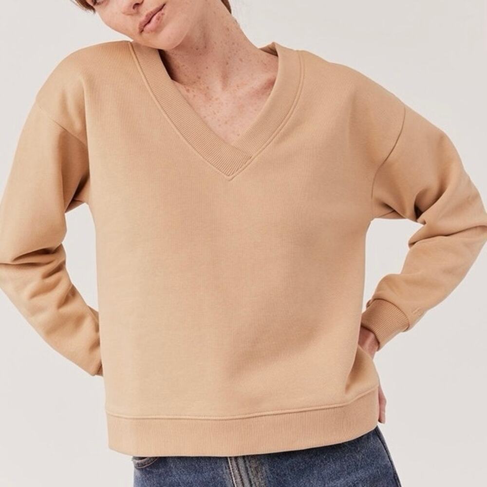 Pact Calla Courtside V Neck Fleece Sweatshirt Pullover Tan Size Medium